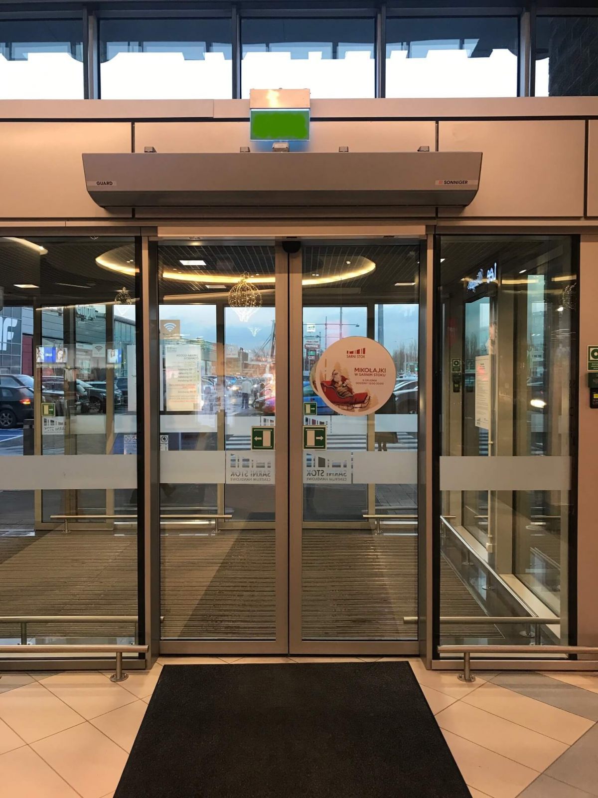 Barriere d&rsquo;aria per bar, negozi e locali pubblici: perch&eacute; diventano indispensabili